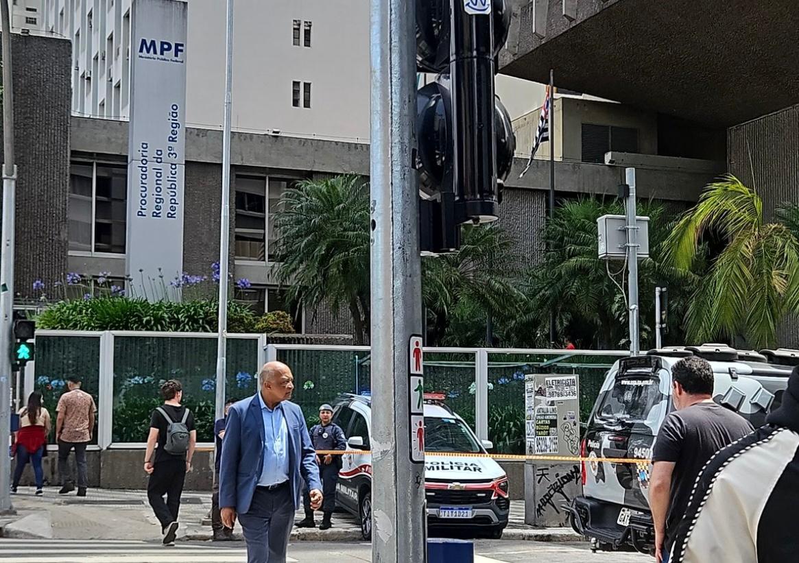 WhatsApp-Image-2025-11-03-at-16.43.29 Prédio no centro de SP tem suspeita de ameaça de bomba