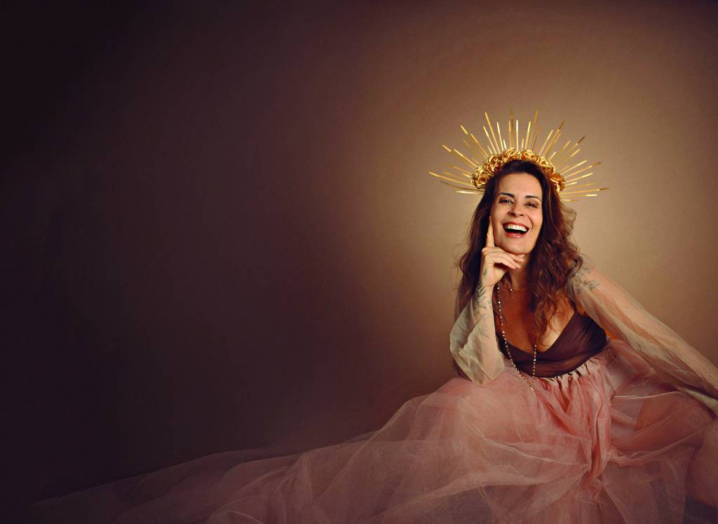 Isadora Canto revive sucessos infantis dos anos 80 e 90 no Teatro B32