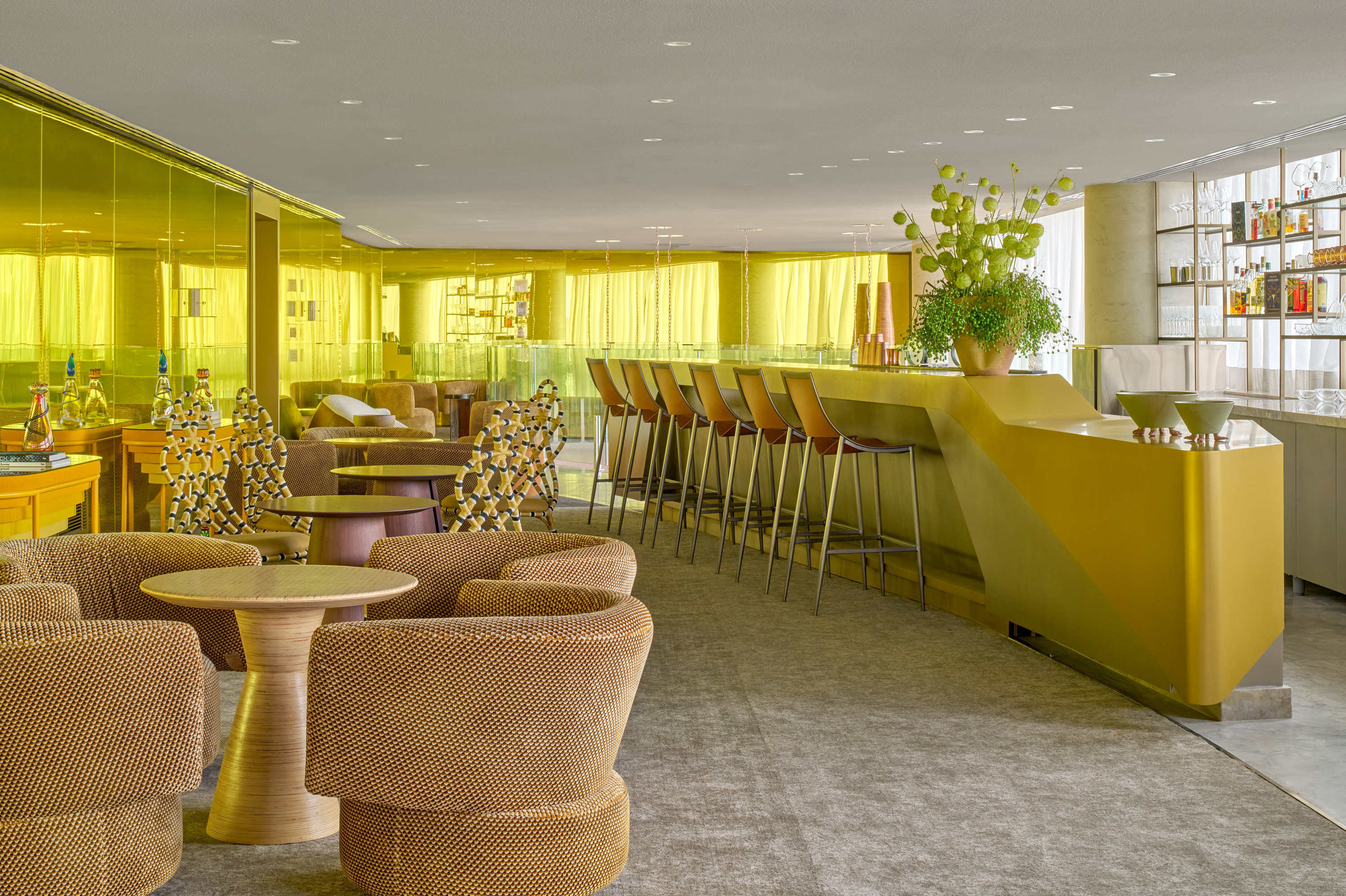 W Hotel, na Rua Funchal