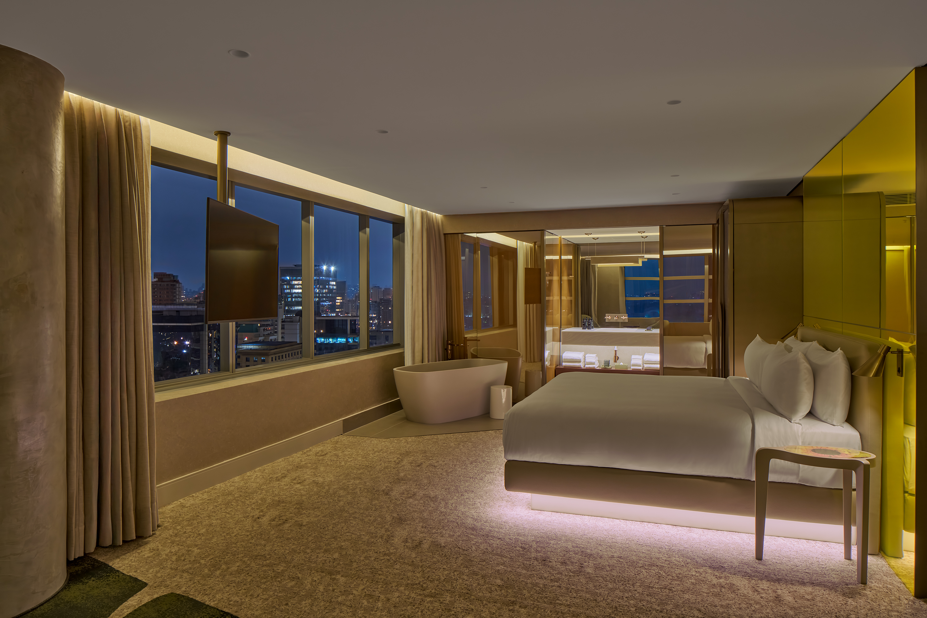 Um dos quartos no W Hotel