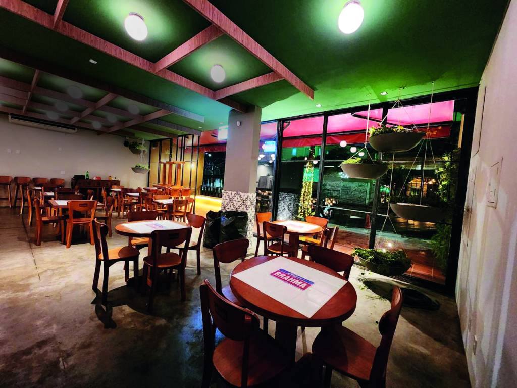 Bar do Gegê chega a Santana e aposta em crepes de massa de pizza e chope