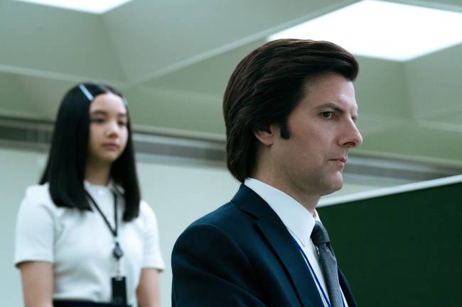 Sarah Bock e Adam Scott na segunda temporada de 'Ruptura'