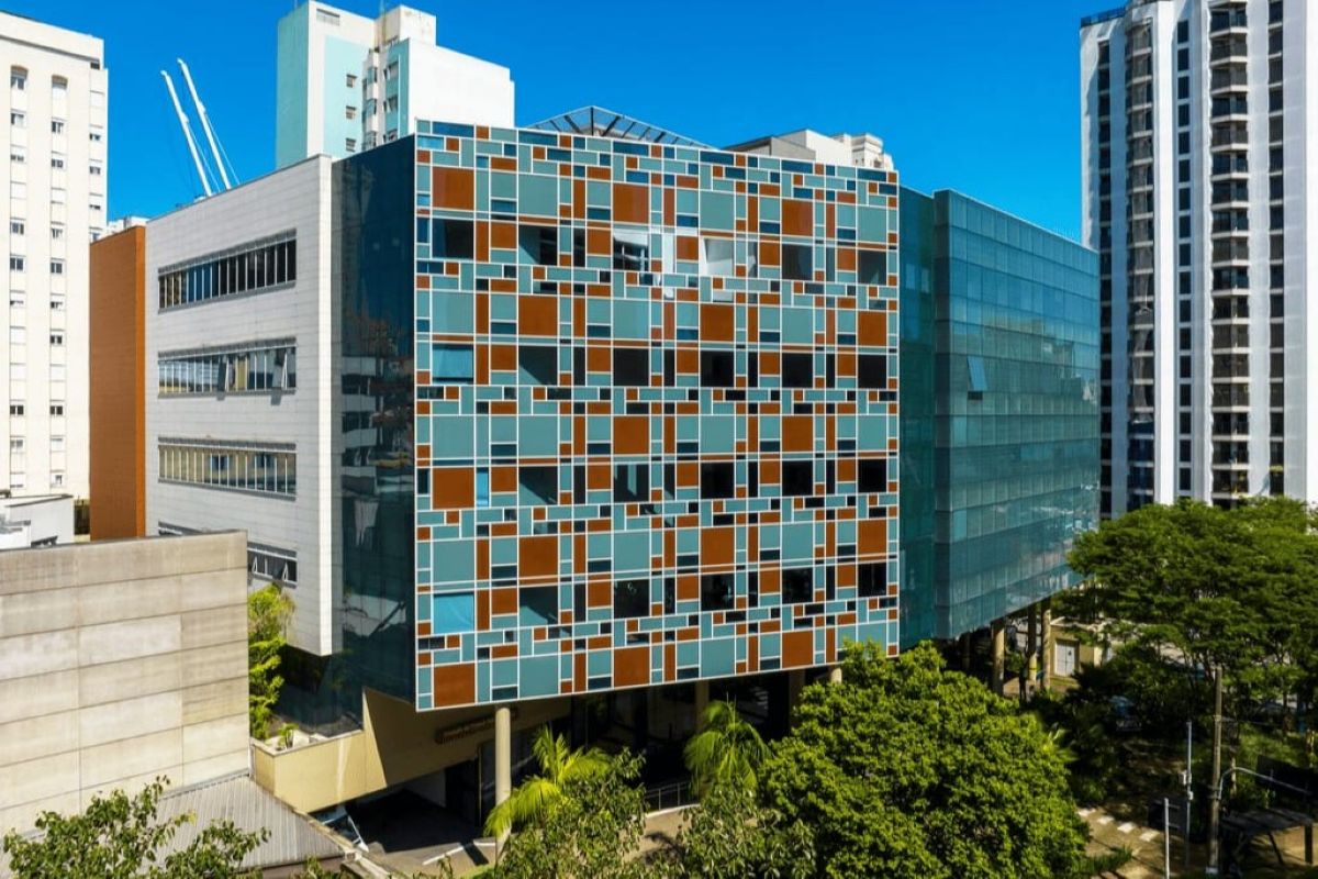 albert-einstein-perdizes