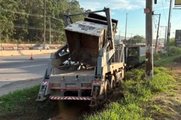 Acidente Rodovia Régis Bittencourt