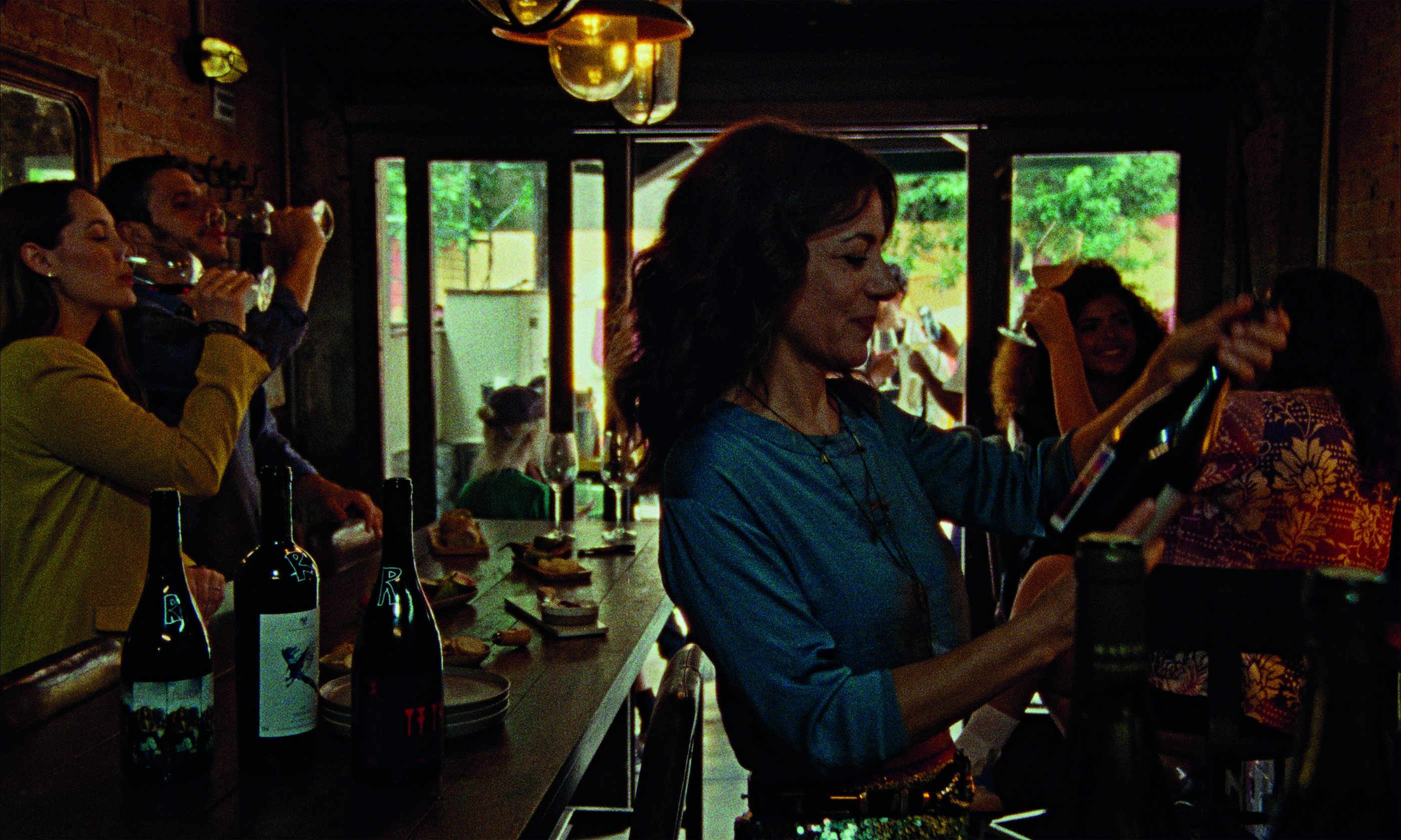 Com Marina Person, filme ‘Isabel’ leva bares de vinho de SP a Festival de Berlim