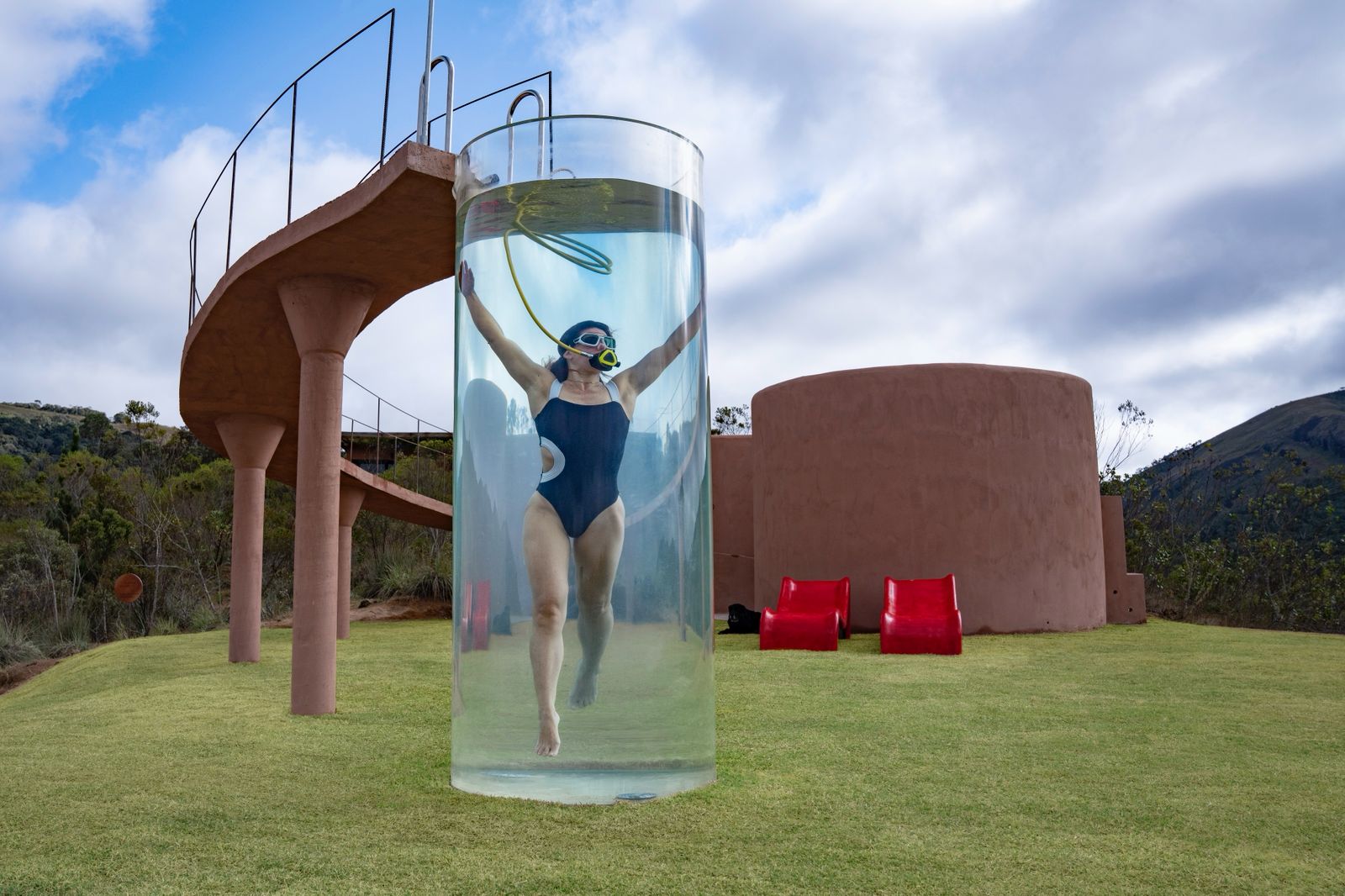 Acquabox-obra0do-artista-Maurizio-Mancioli