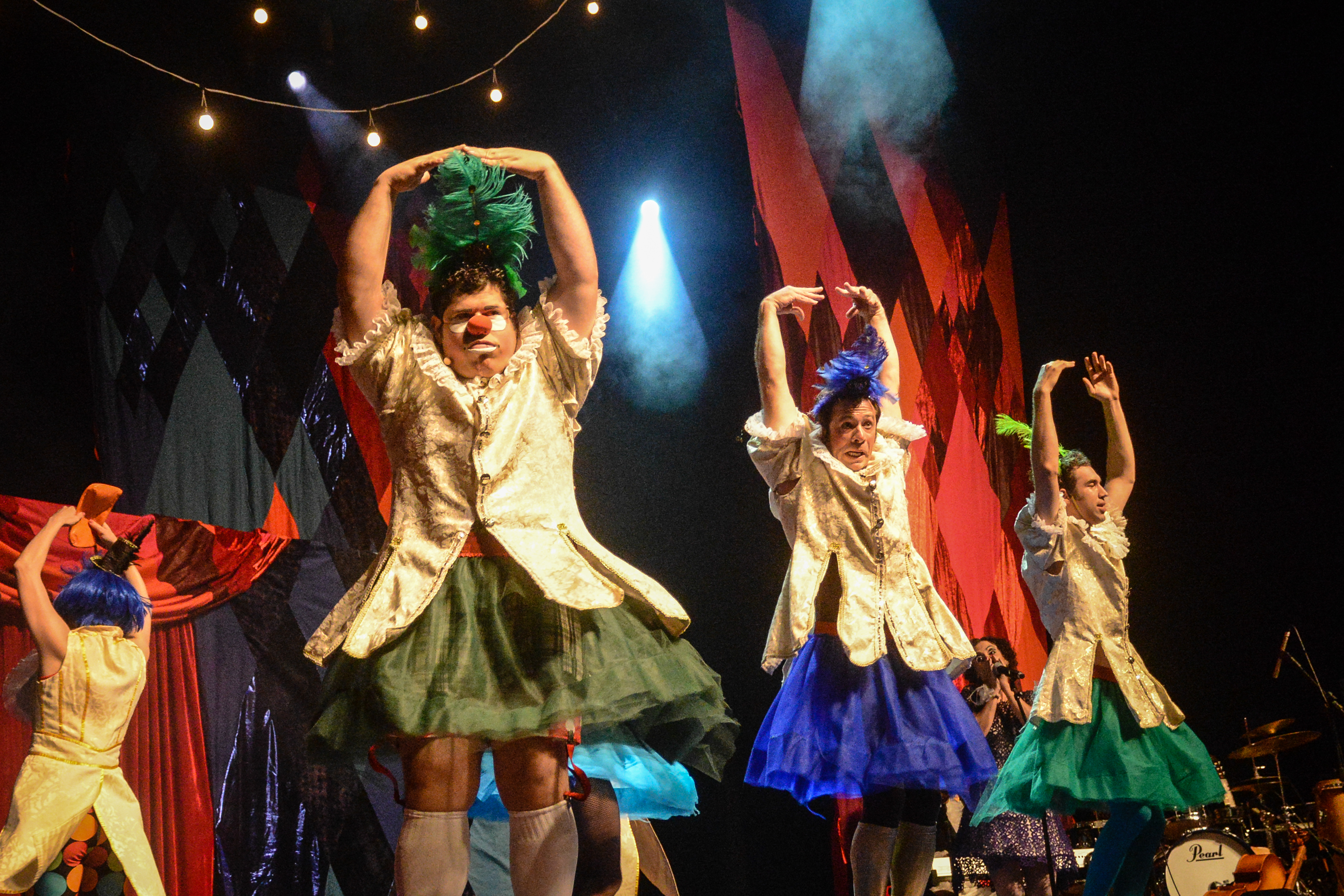 “Noites Únicas”: Circo Vox inicia temporada de espetáculo circense em SP