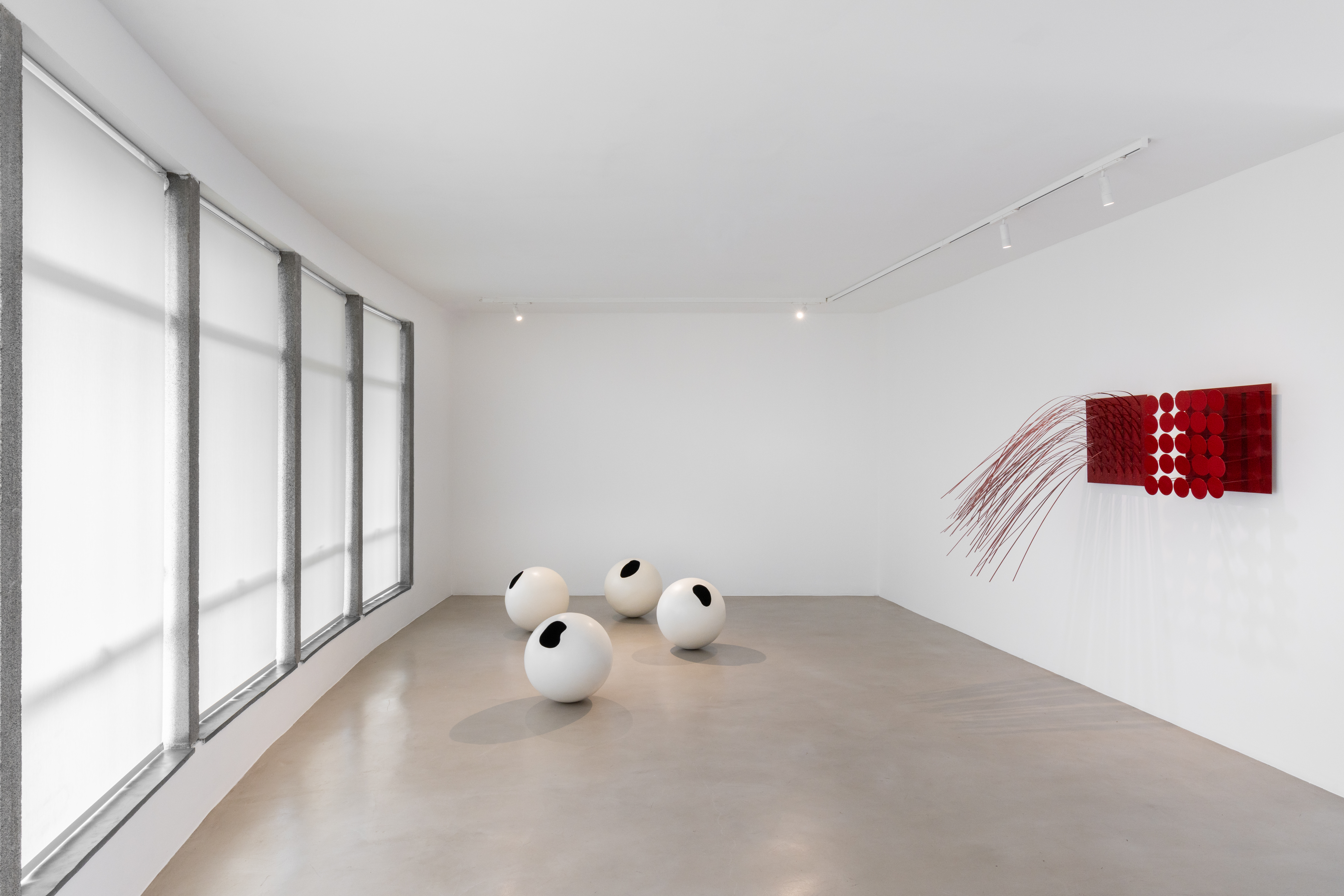 Obras raras de Lygia Pape compõem exposição na Mendes Wood DM