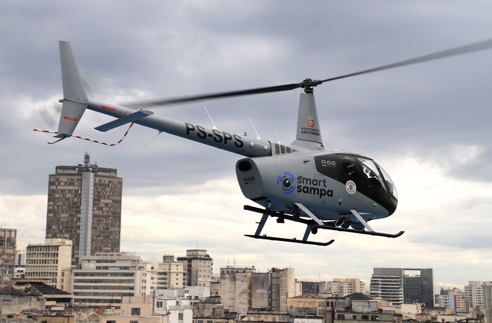 Prefeitura de SP lança helicóptero com câmera para reconhecimento facial a 40 km