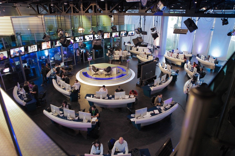 Jornalistas da RedeTV! se envolvem em pancadaria na redação
