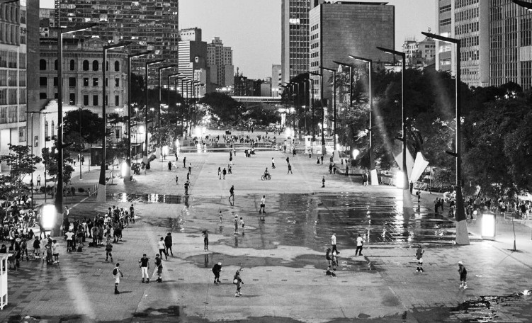 Louis Vuitton lança nova edição do seu guia de viagem de São Paulo
