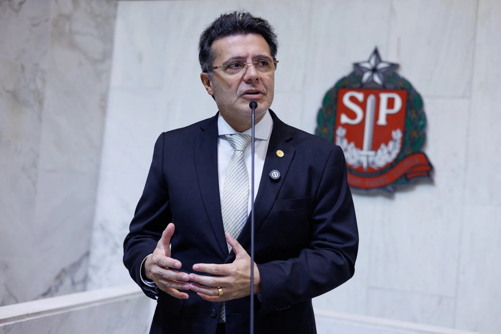 Deputado do PL é detido após disparar arma de fogo em bar na Vila Nova Conceição